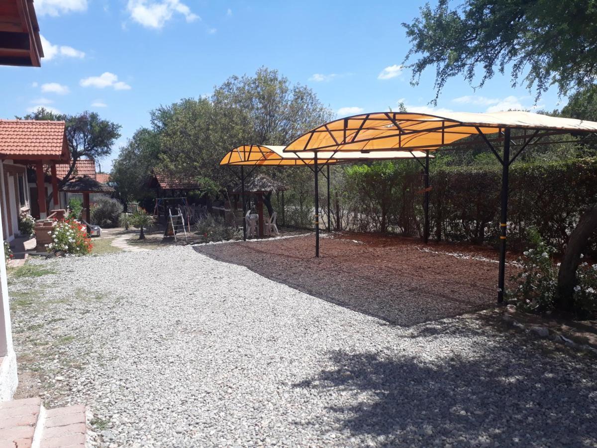 Complejo Sagrado Corazón Merlo Exterior foto